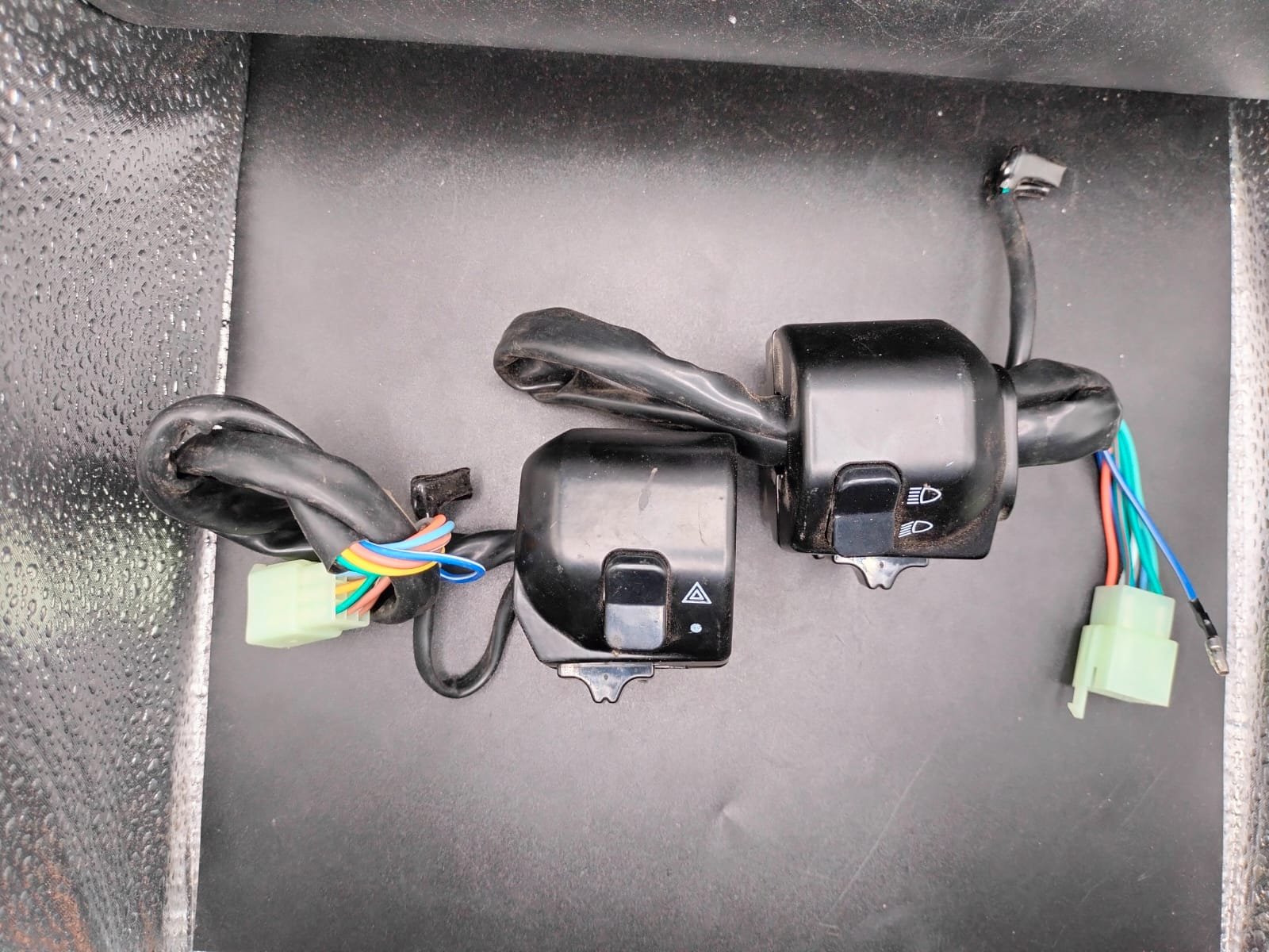 product-additional-image